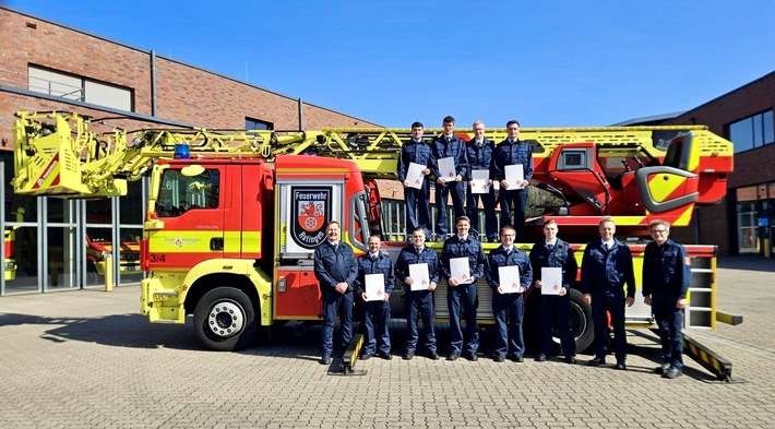 FW Ratingen: Ein neuer Meilenstein für unser Team: Die Beförderung unserer Brandmeisteranwärter