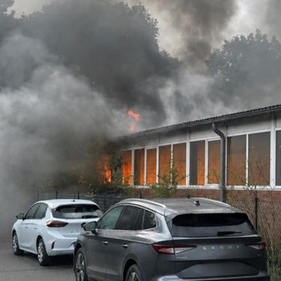FW-PI: Feuer in leerstehenden Gewerbegebäude