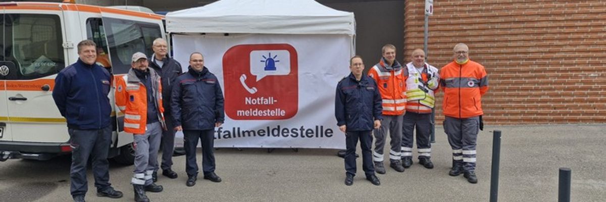 FW Pforzheim: Bevölkerungsschutz trainiert Stromausfall - Telefonnetze ausgefallen - Notfallmeldestellen eingerichtet