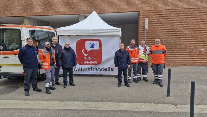 FW Pforzheim: Bevölkerungsschutz trainiert Stromausfall - Telefonnetze ausgefallen - Notfallmeldestellen eingerichtet