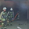 FW Bocholt: Garagenbrand mit Ausbreitung auf Wohnhaus