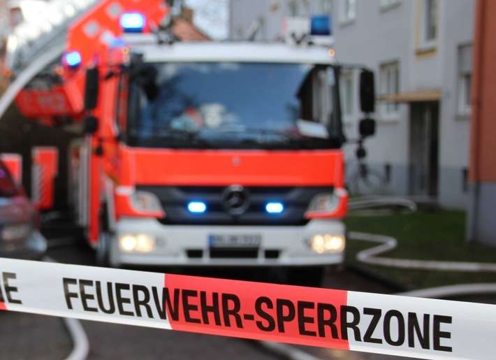 FW-BN: Vermeintliche Gasausströmung in Gastronomiebetrieb führt zu Feuerwehreinsatz