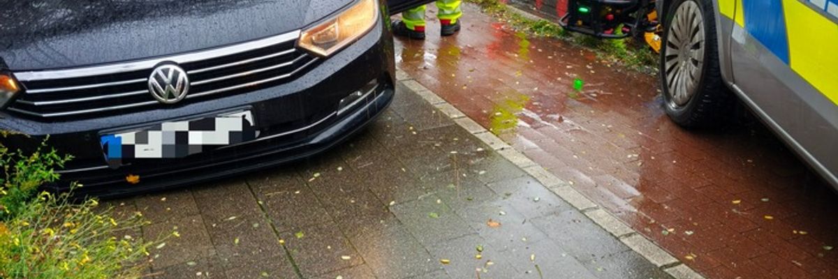 FW-OB: Schwerer Verkehrsunfall auf der Buschhausener Straße - Zwei verletzte Personen
