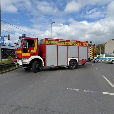 FW-EN: Schwerer Unfall zwischen Fußgänger und Straßenbahn