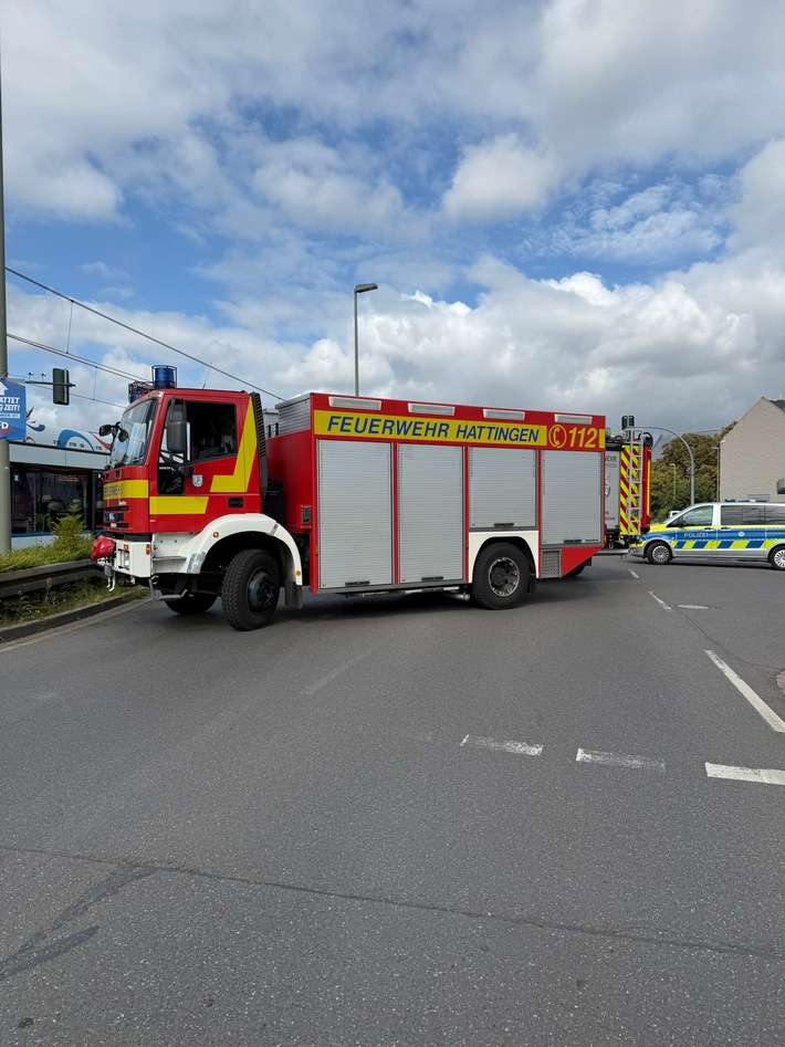FW-EN: Schwerer Unfall zwischen Fußgänger und Straßenbahn