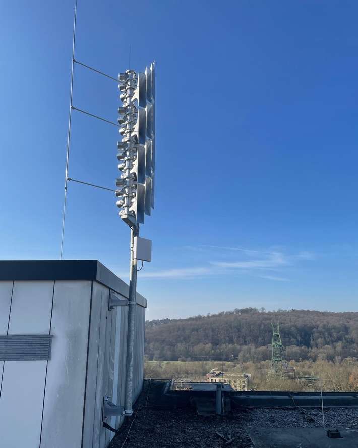 FW-E: Sirenennetz der Stadt Essen vollständig aufgebaut - 87 Sirenen funktionsbereit - Kommunaler Warnmittelmix steht zur Warnung der Bevölkerung bereit