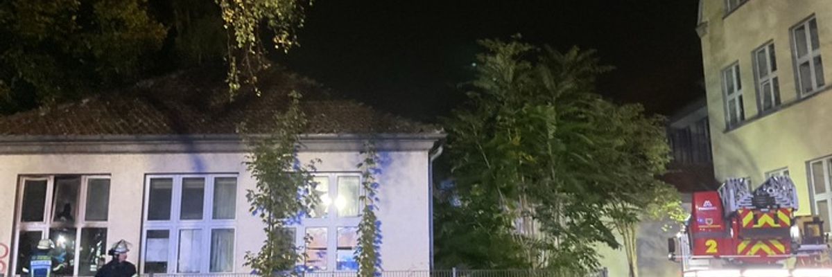 FW-DO: Feuer im leerstehenden Kindergarten in Dortmund-Brechten