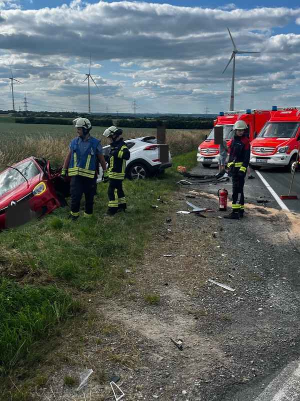 FW Ense: Verkehrsunfall mit 4 Verletzten in Ense-Sieveringen