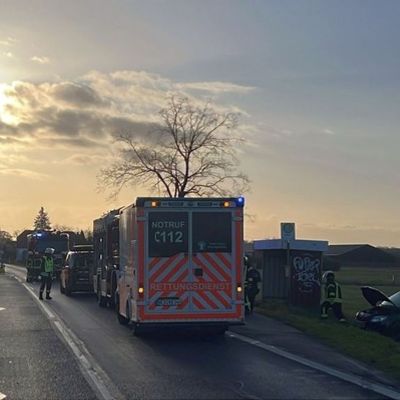 FW Sonsbeck: Person eingeklemmt