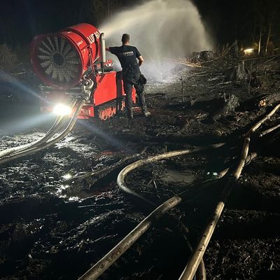 FW Kreis Soest: Waldbrand am Möhnesee / Einsatzkräfte auch an Tag drei im Einsatz