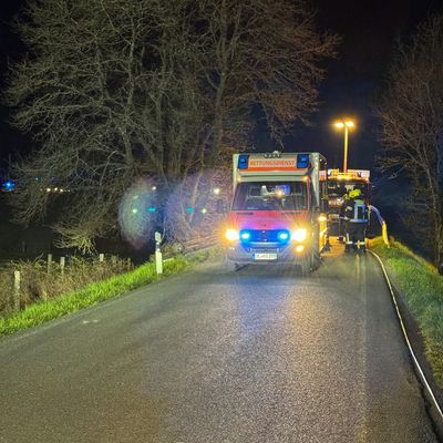 FW Wenden: Verkehrsunfall mit eingeklemmter Person: Einsatz der Drohneneinheit der Feuerwehr Wenden