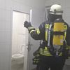 FW Celle: Feuer auf öffentlicher Toilette