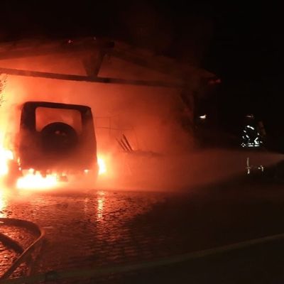 FW Lüchow-Dannenberg: +++ Einsatzreiche Silvesternacht für die Feuerwehren in Lüchow-Dannenberg +++ Wohnhäuser in Gefahr +++ Wohnhaus in Zernien unbewohnbar +++ Feuerwehr bis in die Mittagsstunden im Einsatz +++