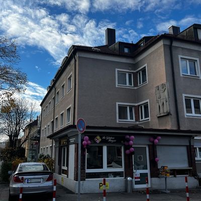 FW-M: Hund auf dem Dach (Milbertshofen)