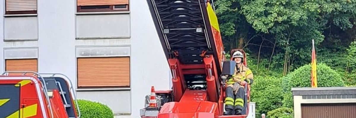 FW-PL: Ortsteil Stadtmitte - Brand in Küche
