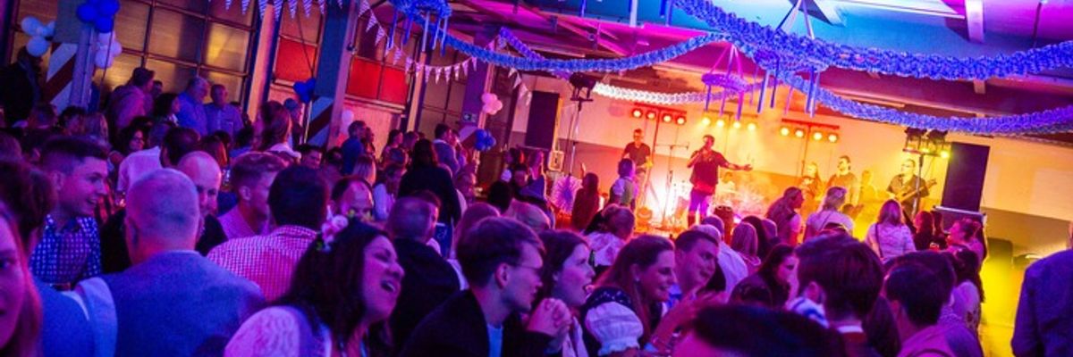 Feuerwehr MTK: Feuerwehren laden zu drei Veranstaltungen im September ein: Sommerfest in Okriftel sowie Oktoberfest und Tag der offenen Tür in Hattersheim