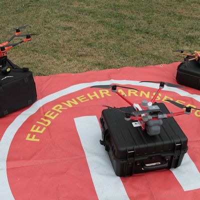 FW-AR: Investition in moderne Technik- Arnsberger Feuerwehr stellt moderne Drohne in den Dienst