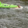 FW-OLL: Feuerwehrmann und Notarzt retten drei Personen aus der Hunte - Strömung wird zur Gefahr für Paddler