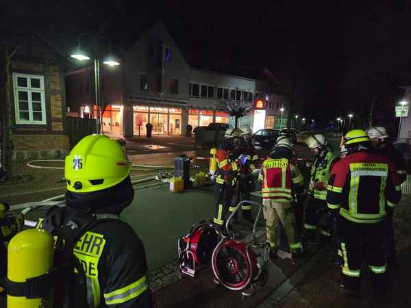 FW-ROW: Gasalarm in der Rotenburger Innenstadt - mehrere Personen betroffen
