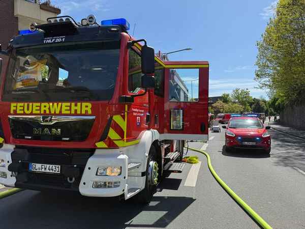 FW Leichlingen: Gemeldeter Wohnungsbrand - Geschlossene Zimmertüre verhindert Rauchausbreitung