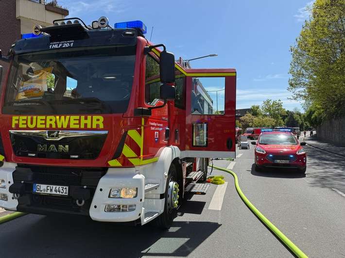 FW Leichlingen: Gemeldeter Wohnungsbrand - Geschlossene Zimmertüre verhindert Rauchausbreitung