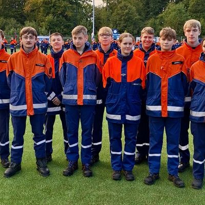 FW Hünxe: Mitglieder der Jugendfeuerwehr erhalten die Leistungsspange