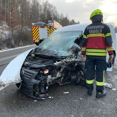 KFV-CW: Schwerer Verkehrsunfall auf der L 361 bei Nagold - Rettungshubschrauber bringt Schwerverletzten ins Krankenhaus
