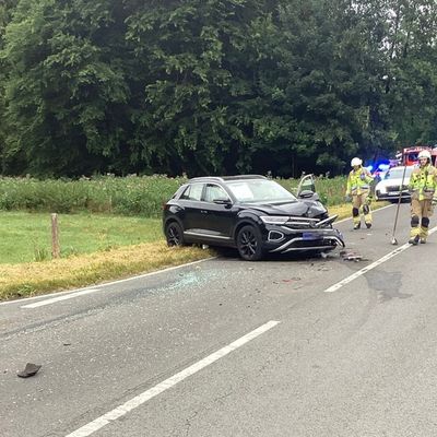 FW-GL: Verkehrsunfall mit einer lebensgefährlich verletzten Person - Gemeinsame Pressemitteilung der Kreispolizeibehörde Rheinisch-Bergischer Kreis und der Feuerwehr Bergisch Gladbach