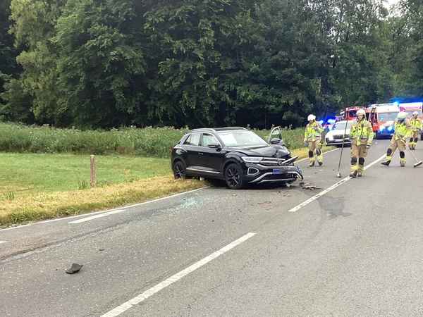 FW-GL: Verkehrsunfall mit einer lebensgefährlich verletzten Person - Gemeinsame Pressemitteilung der Kreispolizeibehörde Rheinisch-Bergischer Kreis und der Feuerwehr Bergisch Gladbach