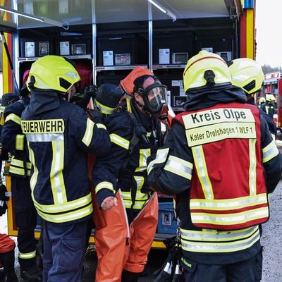 FW Wenden: Jahresabschlussübung der Freiwilligen Feuerwehr der Gemeinde Wenden