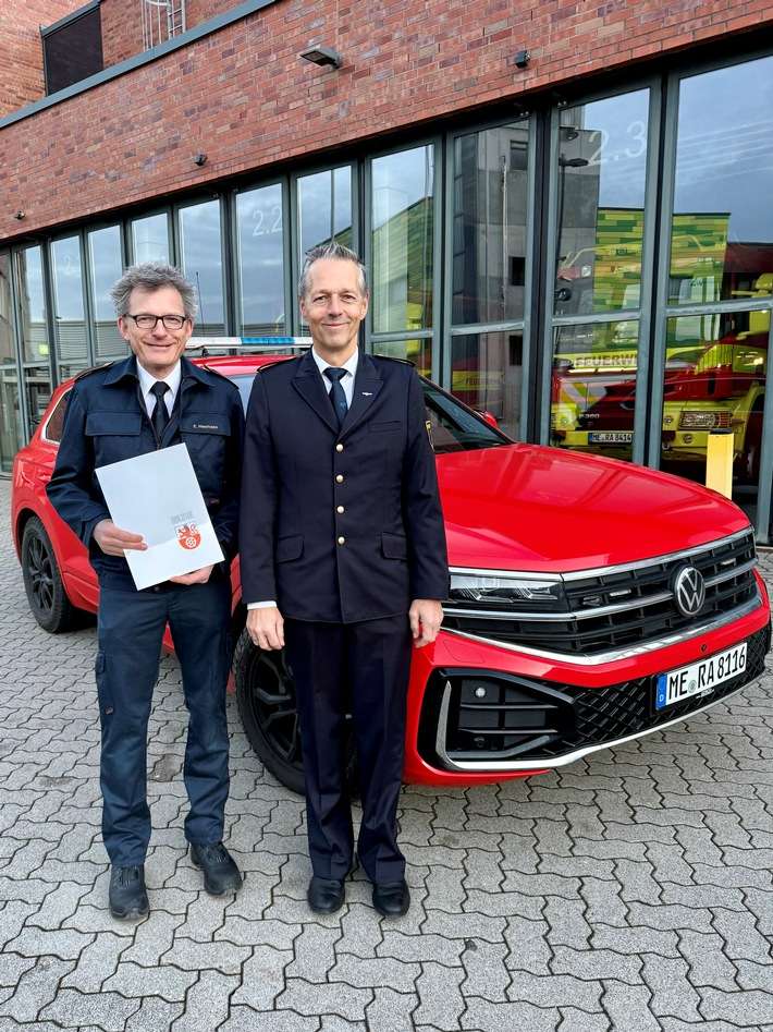 FW Ratingen: Beförderung zum städtischen Oberbrandrat