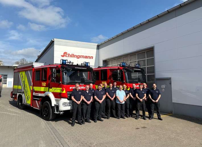 FW Rheurdt: Feuerwehr Rheurdt stellt zwei neue Löschfahrzeuge in Dienst