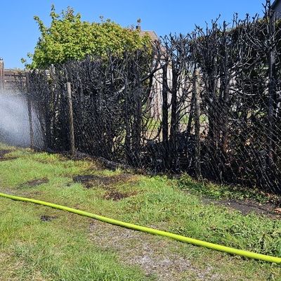 FW Celle: Heckenbrand und vier weitere Einsätze am Samstag