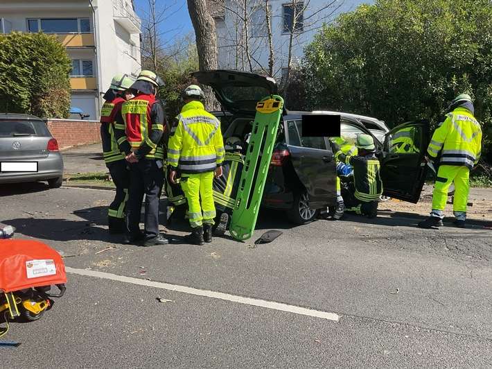 FW-BN: Verkehrsunfall in Ippendorf - Eine Person wurde verletzt