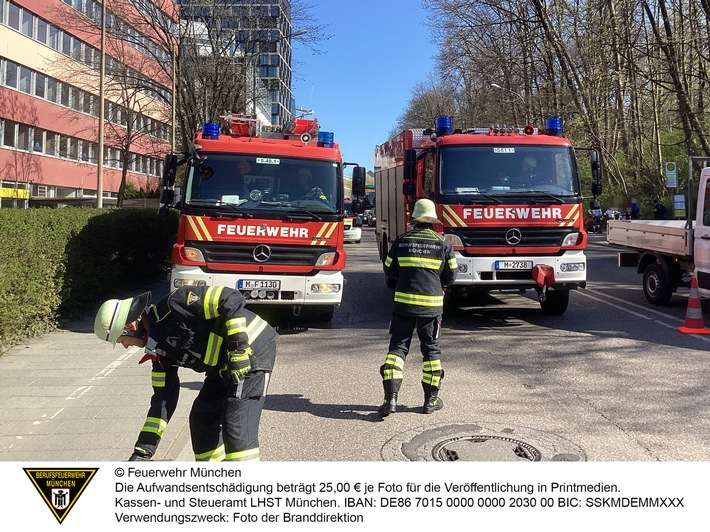 FW-M: Bus bleibt in Unterführung stecken (Haidhausen)