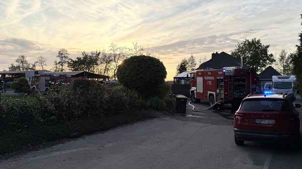 FW-AUR: Brand in Küche eines Wohnhauses