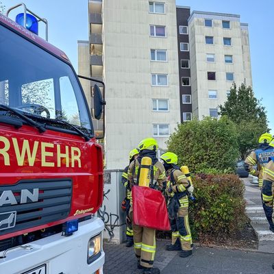 FW-DT: Rauchwarnmelder macht Nachbarn auf angebranntes Kochgut aufmerksam