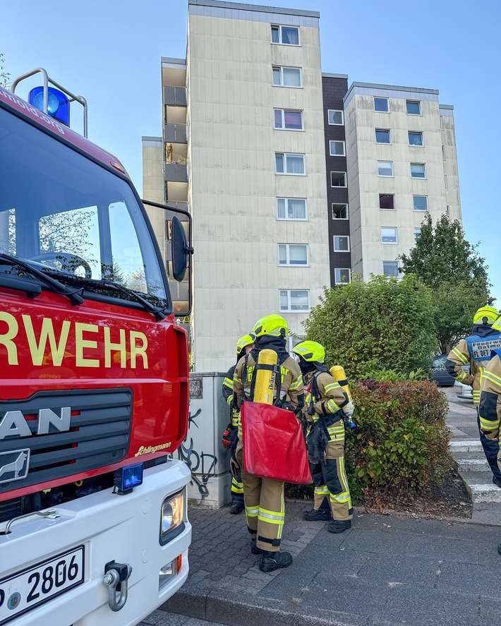 FW-DT: Rauchwarnmelder macht Nachbarn auf angebranntes Kochgut aufmerksam