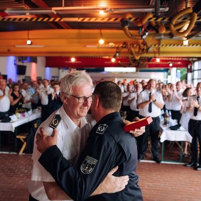 FW-WRN: Ehre für 18 Jahre Engagement - Stadtbrandinspektor Thomas Temmann feierlich verabschiedet