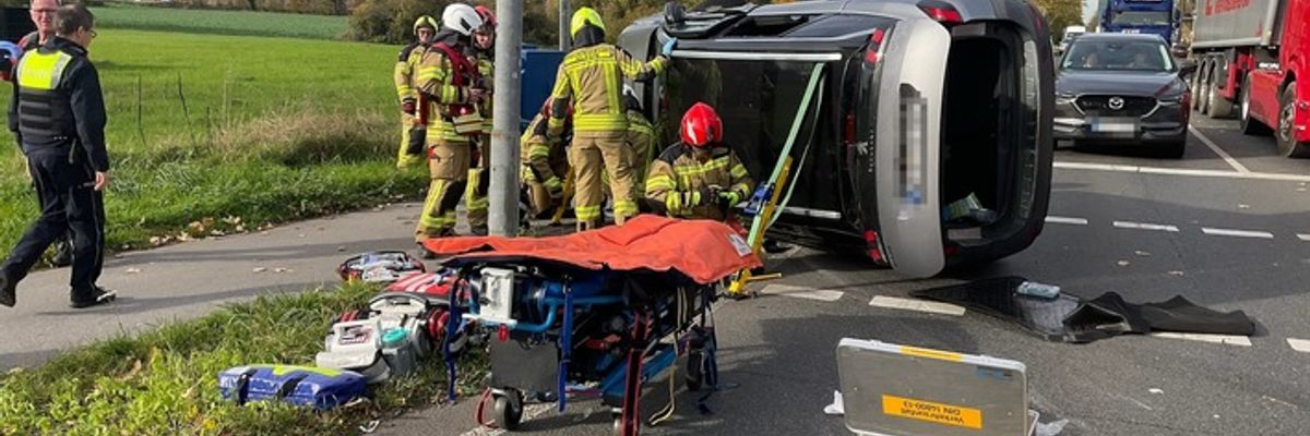 FW Alpen: Verkehrsunfall mit zwei Pkw