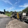 FW Bremerhaven: Verkehrsunfall mit zwei LKW und einem PKW auf der BAB 27
