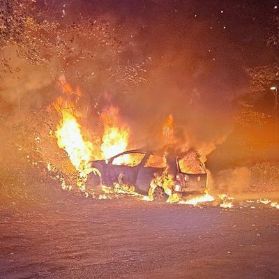 FW-MK: PKW brannte auf der Alexanderhöhe