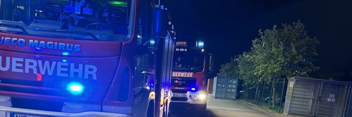 FW-AUR: Simultane Feueralarme zu später Stunde