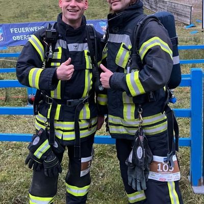 FW Ense: Löschgruppe Hünningen beim Schanzenlauf in Oberstdorf