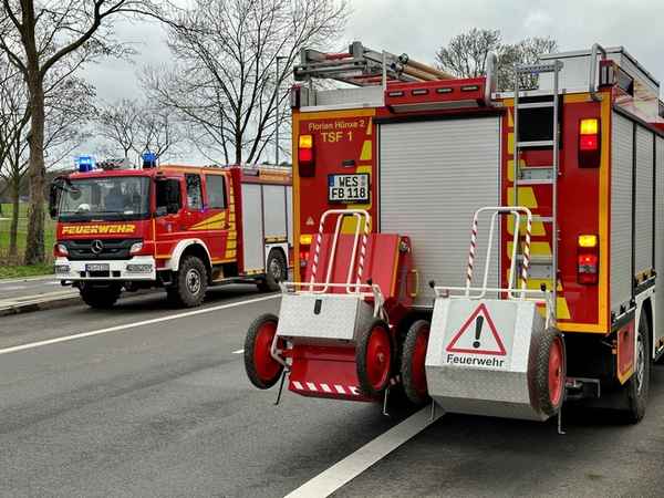 FW Hünxe: Auslaufende Betriebsmittel auf der Schermbecker Landstraße