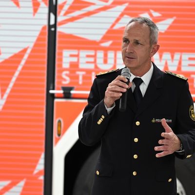 FW Stuttgart: Interimsfeuerwache 1 an der Tübinger Straße offiziell eingeweiht