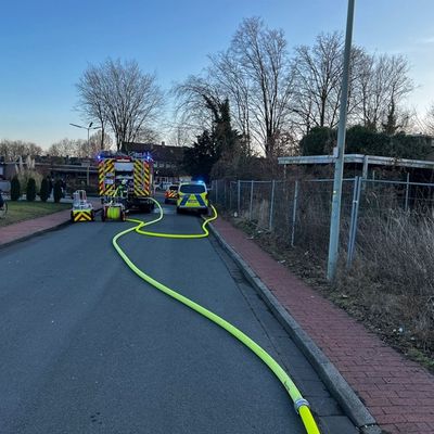 FW-WRN: Vermutlicher Gebäudebrand im Thünen