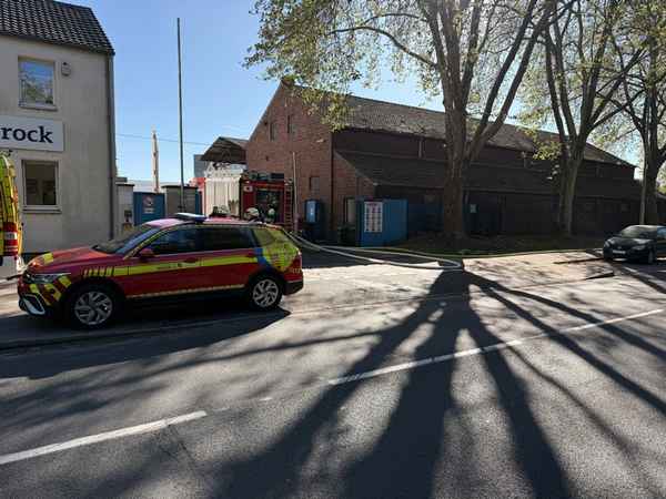 FW-MH: Zweite Folgemeldung zum Großbrand an der Ruhrorter Straße - Nachlöscharbeiten dauern weiterhin an
