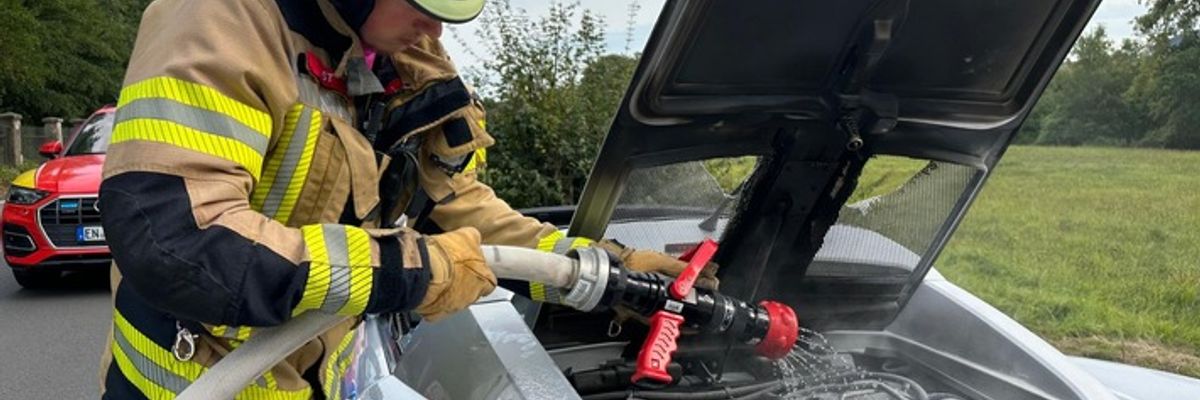 FW-EN: Pkw-Brand auf der Gedener Straße