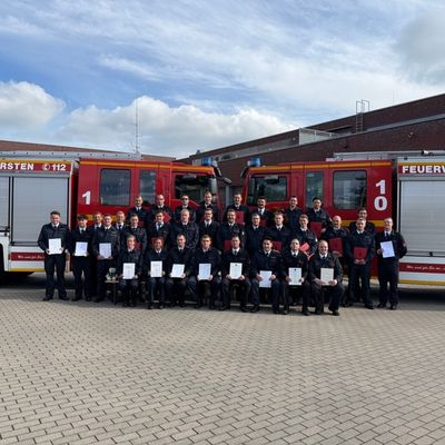 FW-Dorsten: Neue Brandmeister verstärken die Feuerwehr Dorsten